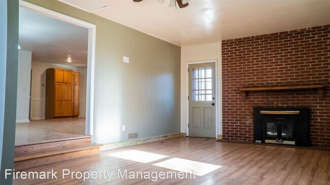 Building Photo - 3 br, 2 bath House - 125 Creekwood Drive