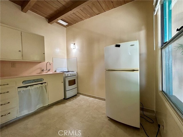 Foto del edificio - 440 Atascadero Rd