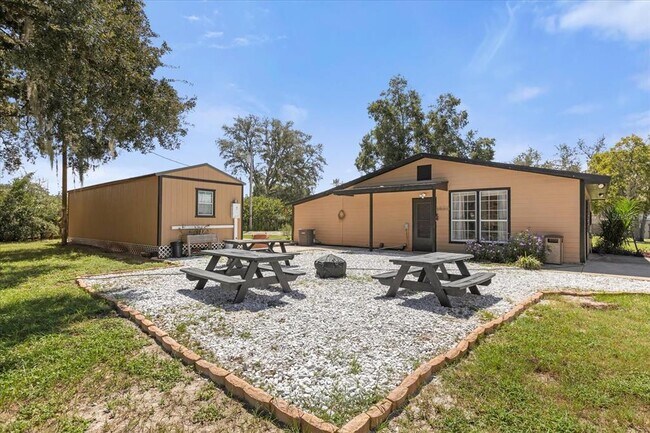 Foto del edificio - 14043 Tennessee Ave