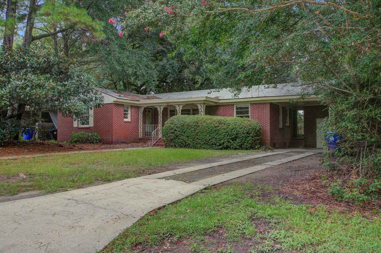 Primary Photo - 1424 Brian Rd