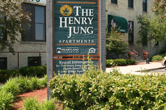Frente - Henry Jung