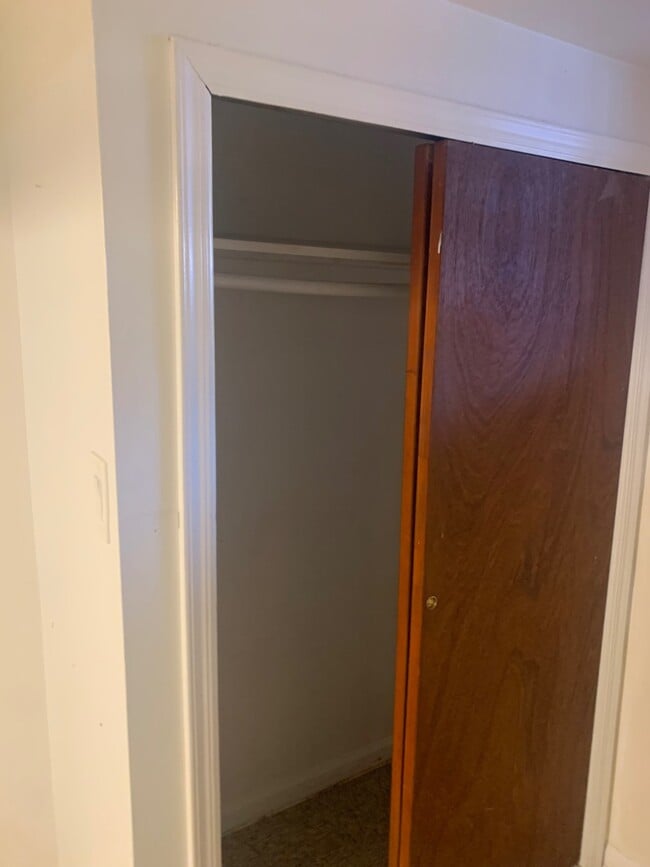 Building Photo - 35 E 53rd St