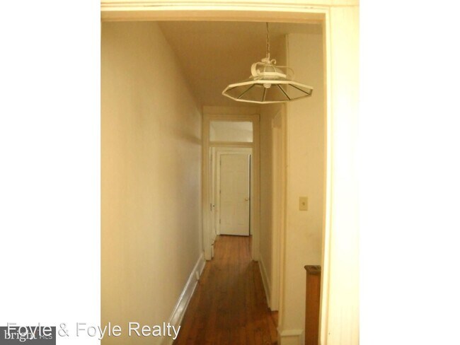 Foto del edificio - 3 br, 2 bath House - 5525 Ridge Ave