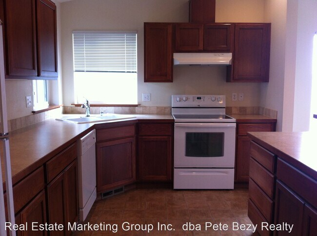 Foto del edificio - 3 br, 2.5 bath House - 182 Wind River Dr
