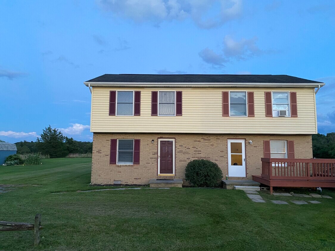 123 Pocono Place - 123 Pocono Plz