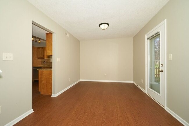 Building Photo - 4 Bedroom in Perry Township!