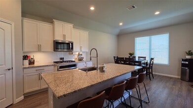 Building Photo - 31107 Durham Creek Ct