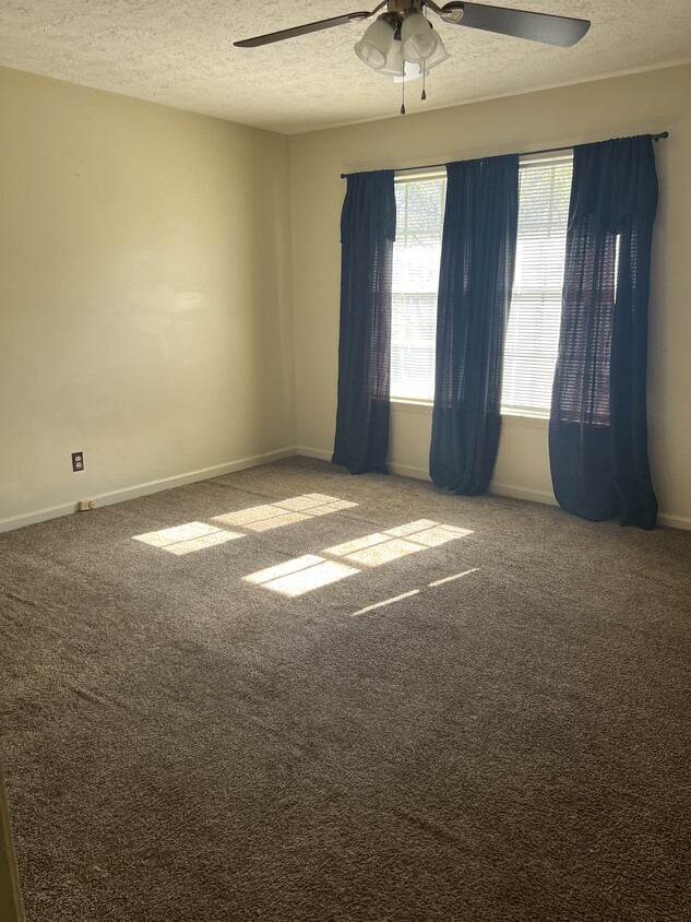 Master Bedroom - 1205 Seth Johnson Dr