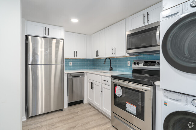 2Br, 1Ba - 850SF Cocina - Robin Hood Apartments