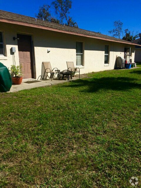 Building Photo - 2330 Fern Palm Drive