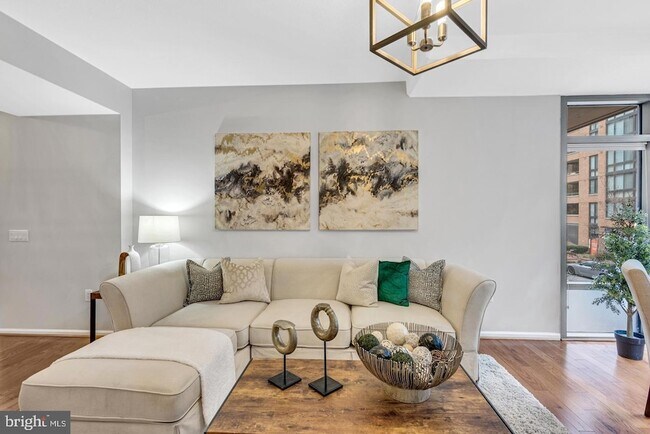 Foto del edificio - 440 L St NW