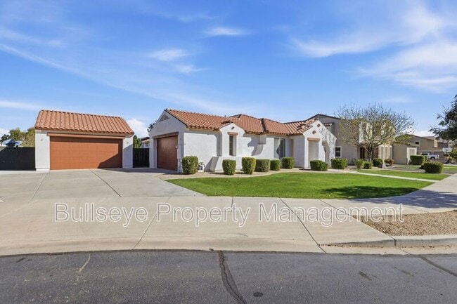 Building Photo - 19244 E Rosa Rd