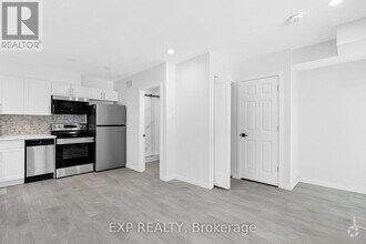 Building Photo - 564-564 Brunel St