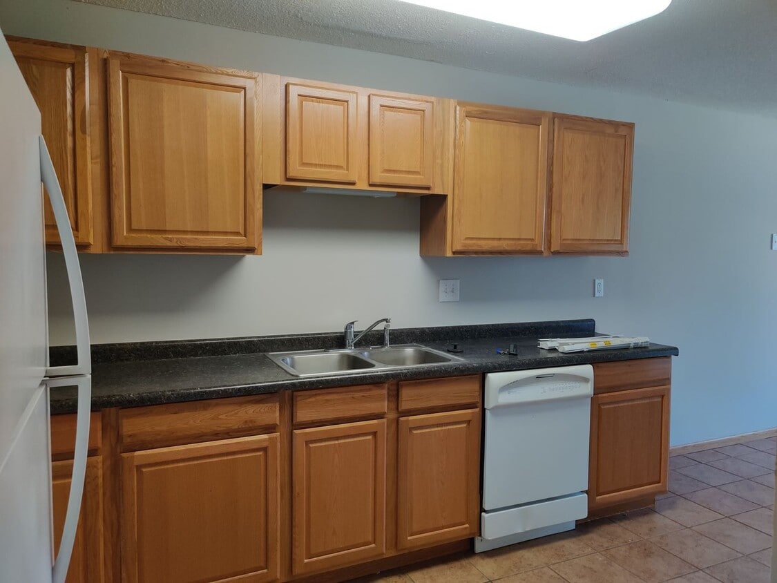 Primary Photo - Charming Townhome with Spacious Yard