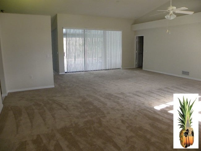 Building Photo - 7490 Spinnaker Blvd