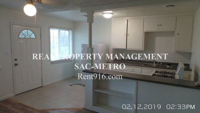 Building Photo - 2749 Fairfield St