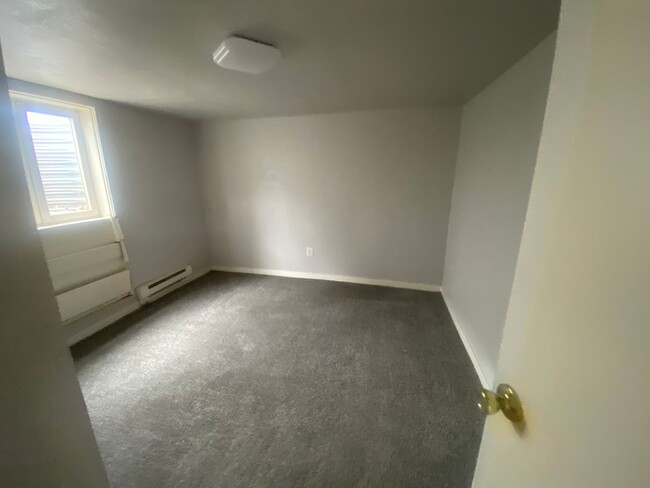 Foto del edificio - Commerce City Basement Apartment