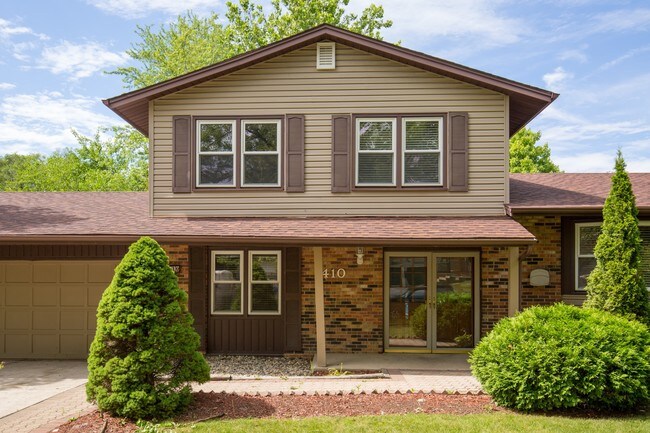 Building Photo - 410 Langford Dr