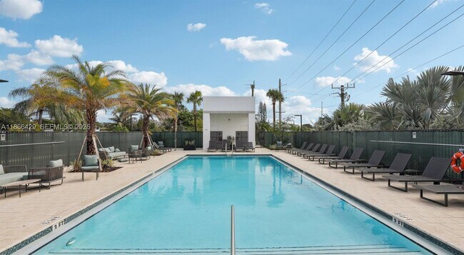 Foto del edificio - 4465 Griffin Rd