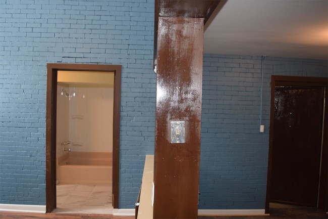 Building Photo - 283 W Delavan Ave