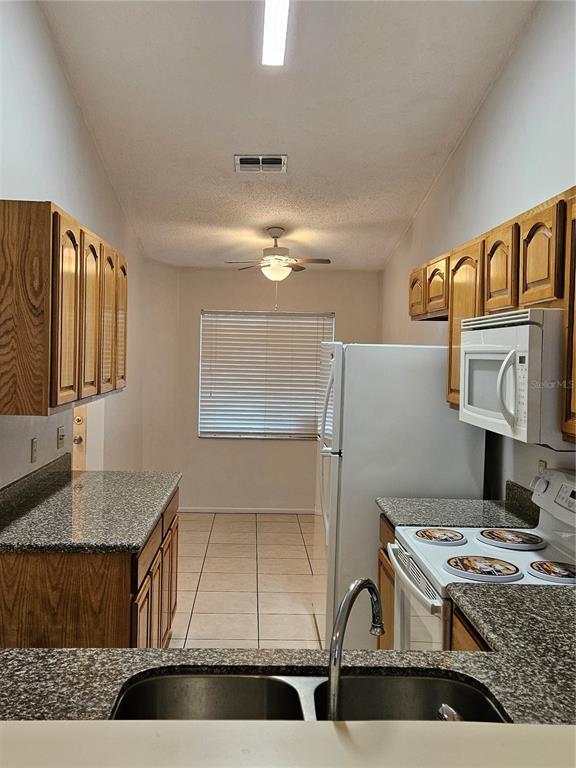 Foto del edificio - 1312 Coolmont Dr