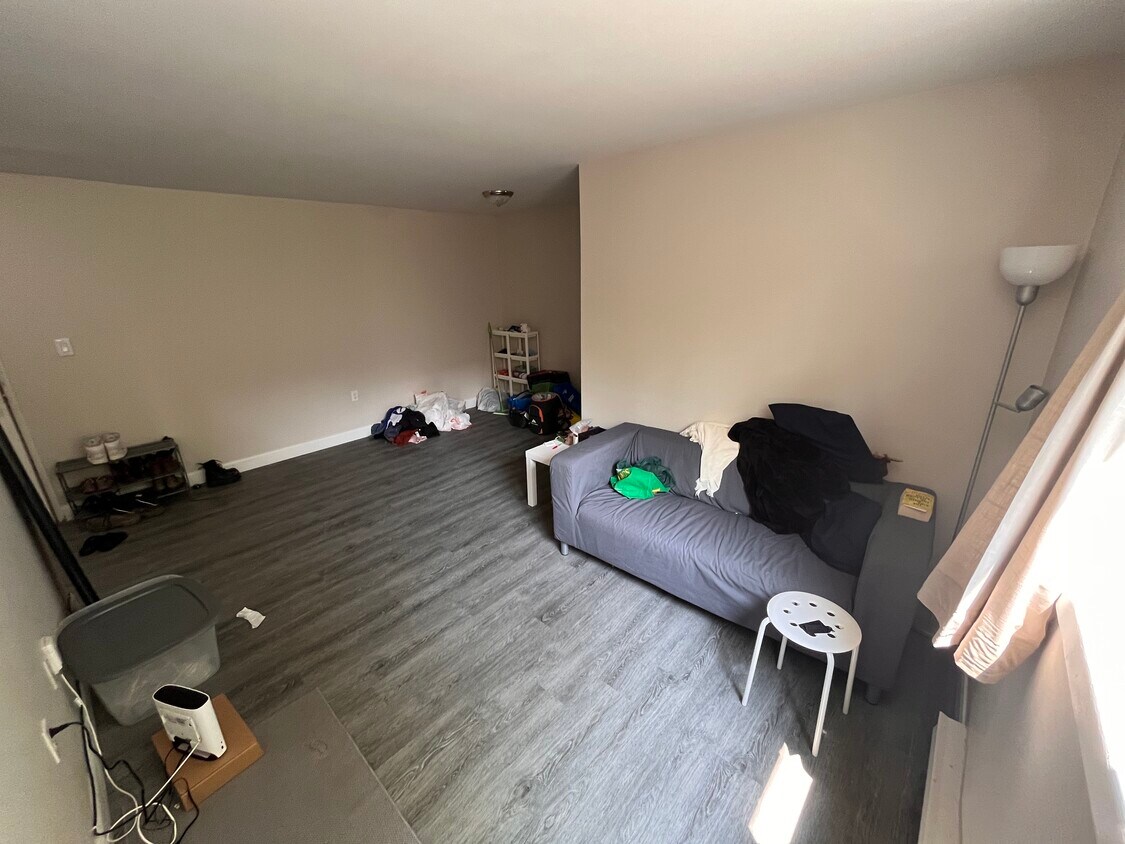 Primary Photo - 6-105 Cherry Street, Kingston, Ontario