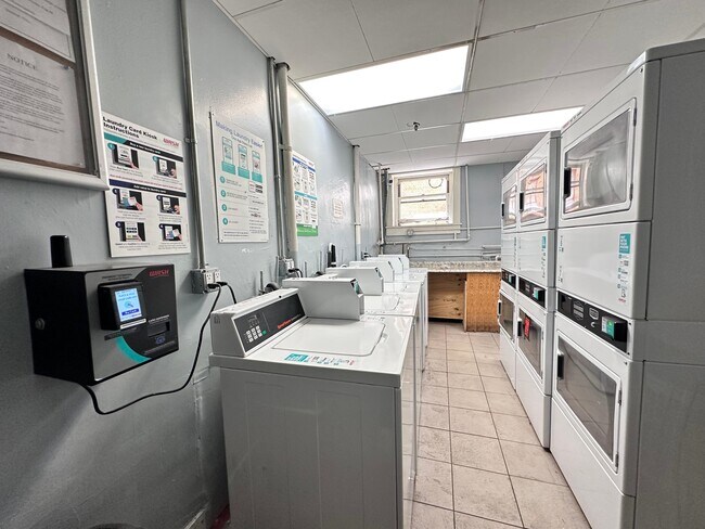 Foto del interior - Raymond Apartments