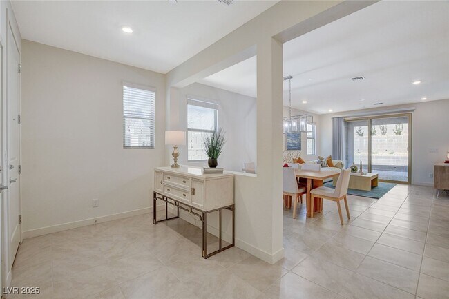 Building Photo - 1561 Crowned Eagle St
