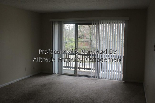 Building Photo - 2354 Grinstead Dr
