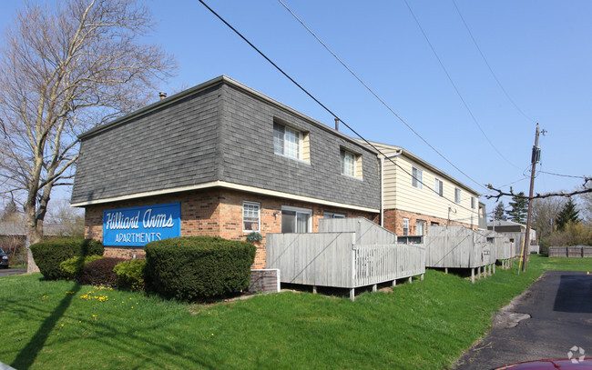 Foto del edificio - Hilliard Arms Apartments