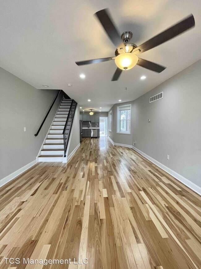 Building Photo - 3 br, 1.5 bath House - 2320 East Cambria S...