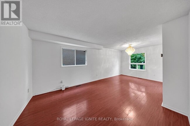 Building Photo - 21 Toba Crescent