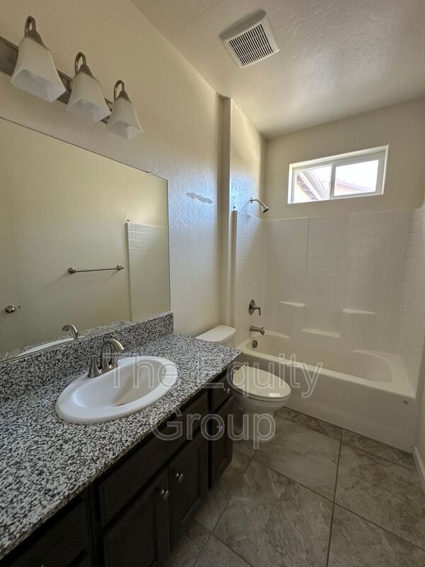 Foto del edificio - 3208 N Rova Ct
