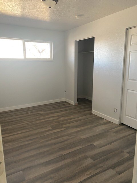 bedroom 1 - 412 Georgia St SE