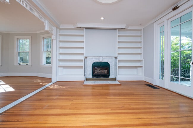 Foto del edificio - 5437 Potomac Ave NW