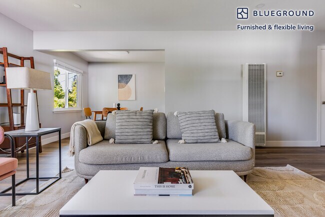 Foto del edificio - 838 Roble Ave