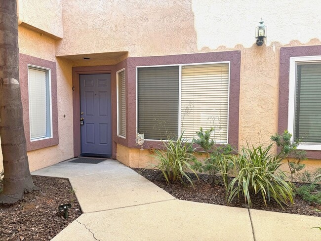 Building Photo - Beautifully Upgraded 2 Bed / 2.5 Bath Townhome in Tristan Community – Rancho San Diego