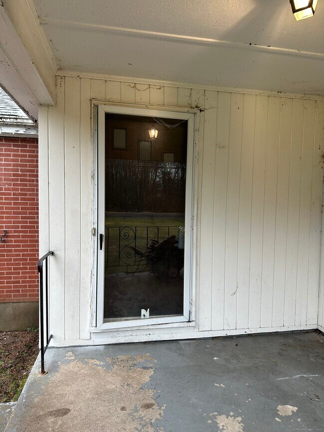 Building Photo - 404 Bloomfield Ave