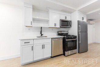 Building Photo - NEW 2 BR in Clinton Hill with Backyard!