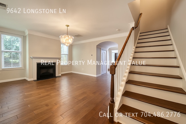 Building Photo - 9642 Longstone Ln