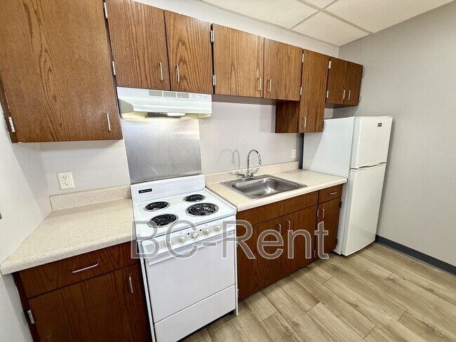 Building Photo - 622 17th St