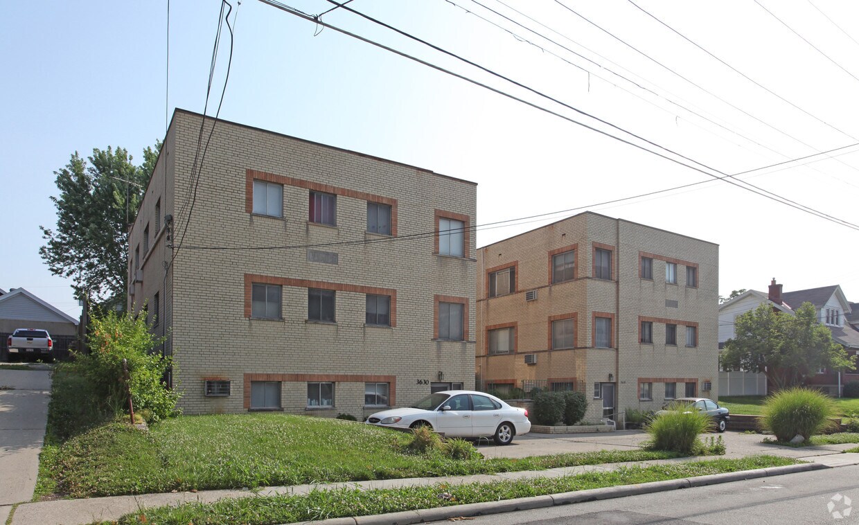 Building Photo - Mozart
