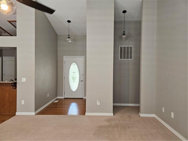 Foto del edificio - 87 Cullen Hills Dr