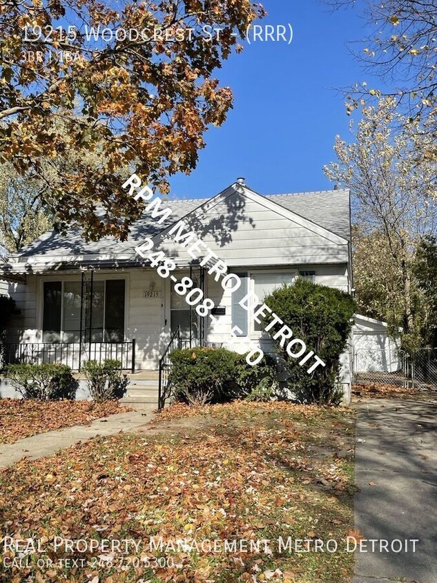 Primary Photo - Ranch Home in Harper Woods