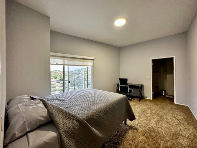 Foto del edificio - 3630 Avenida del Sol