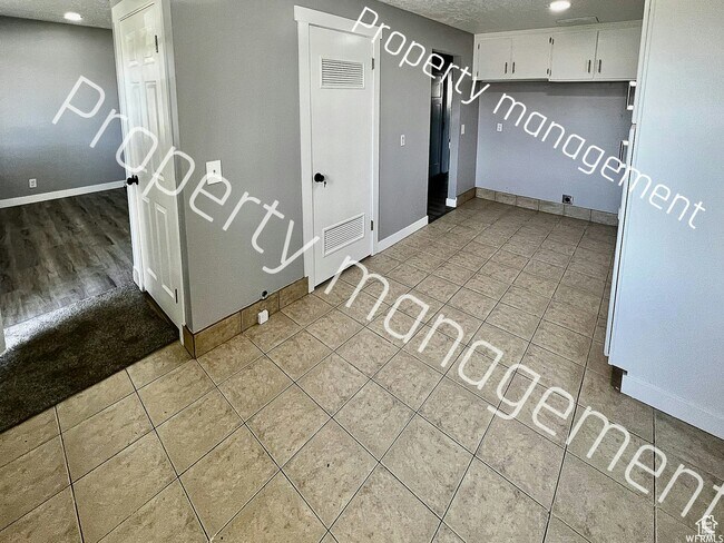 Foto del edificio - 202 W 2050 N