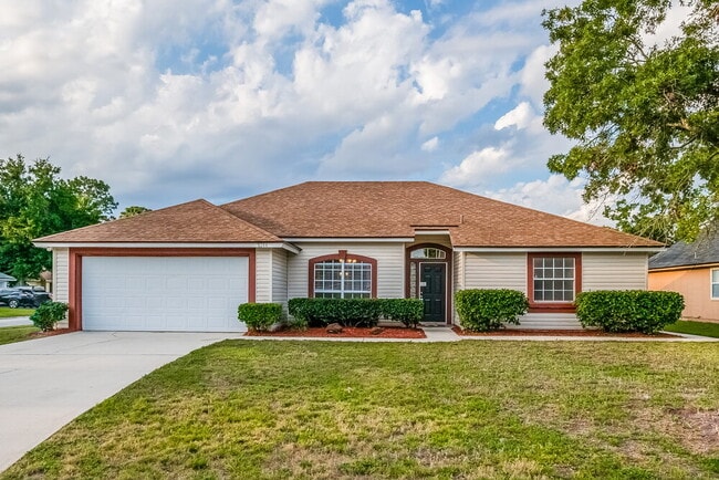 Building Photo - 8244 International Village Dr