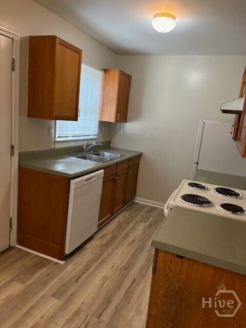 Foto principal - 1414 Barnard St