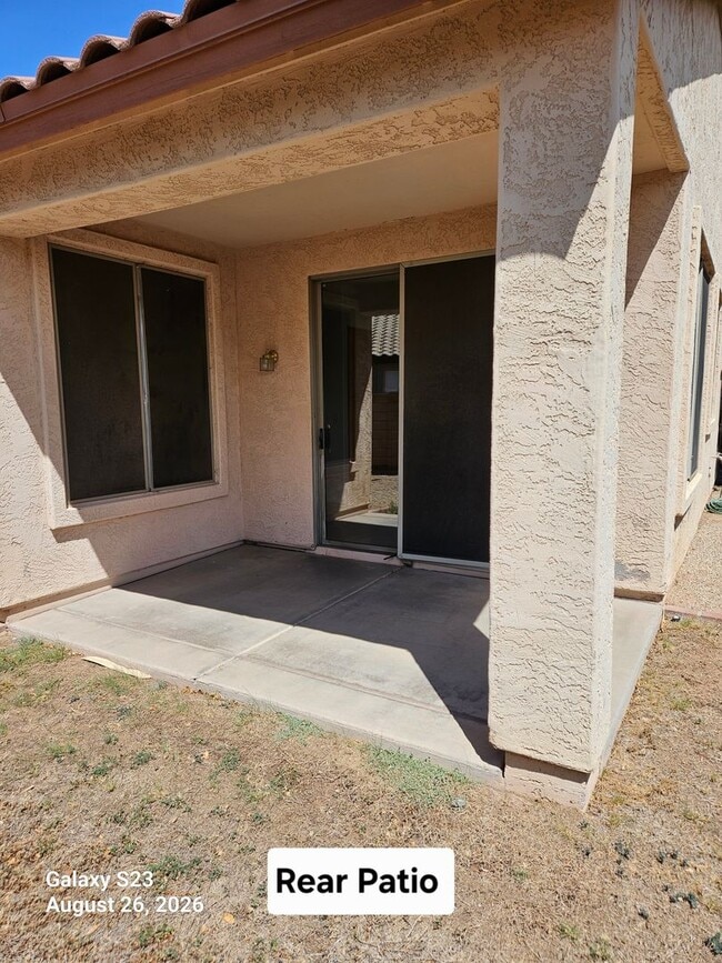 Building Photo - 1107 E San Tan Dr