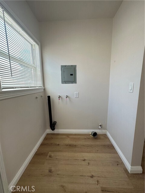 Foto del edificio - 340 W Mountain View Ave